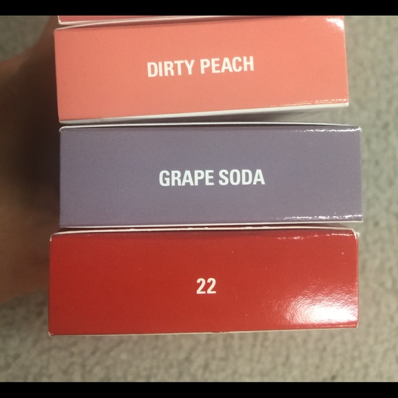 Kylie Cosmetics - Lipkits - Picture 2 of 4
